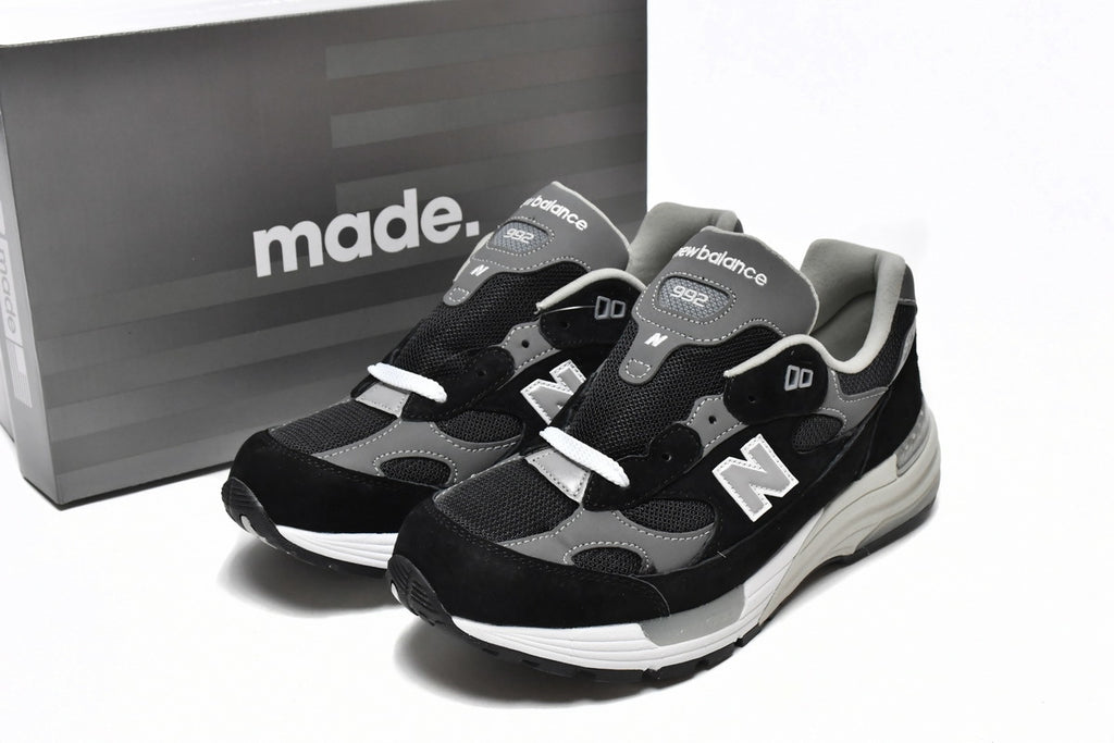 New Balance 992 Black Grey White