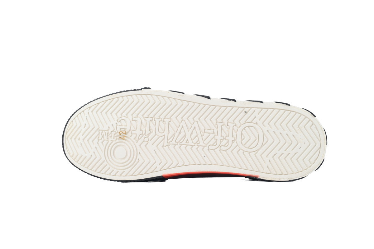 Off-White Vulcanized Black White Arrow Low Sneakers