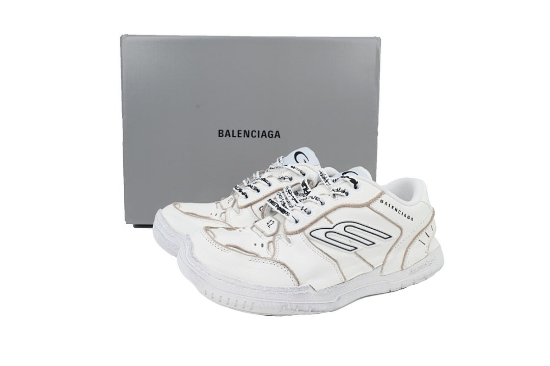 Balenciaga Hamptons Sneaker White Worn Effect Skate Shoes